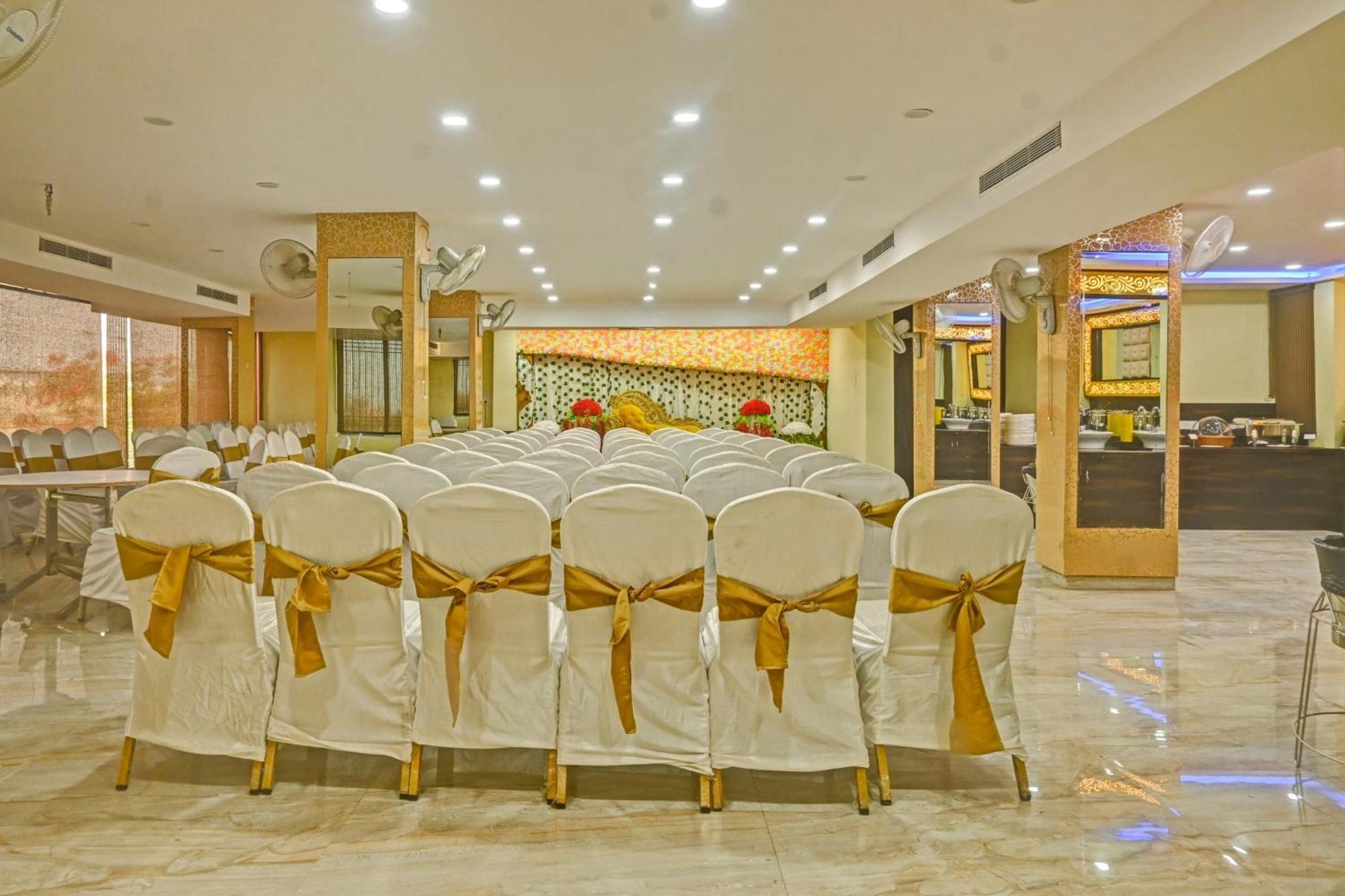 Hotel Oyo Tulsi Angan Danapur Exterior foto